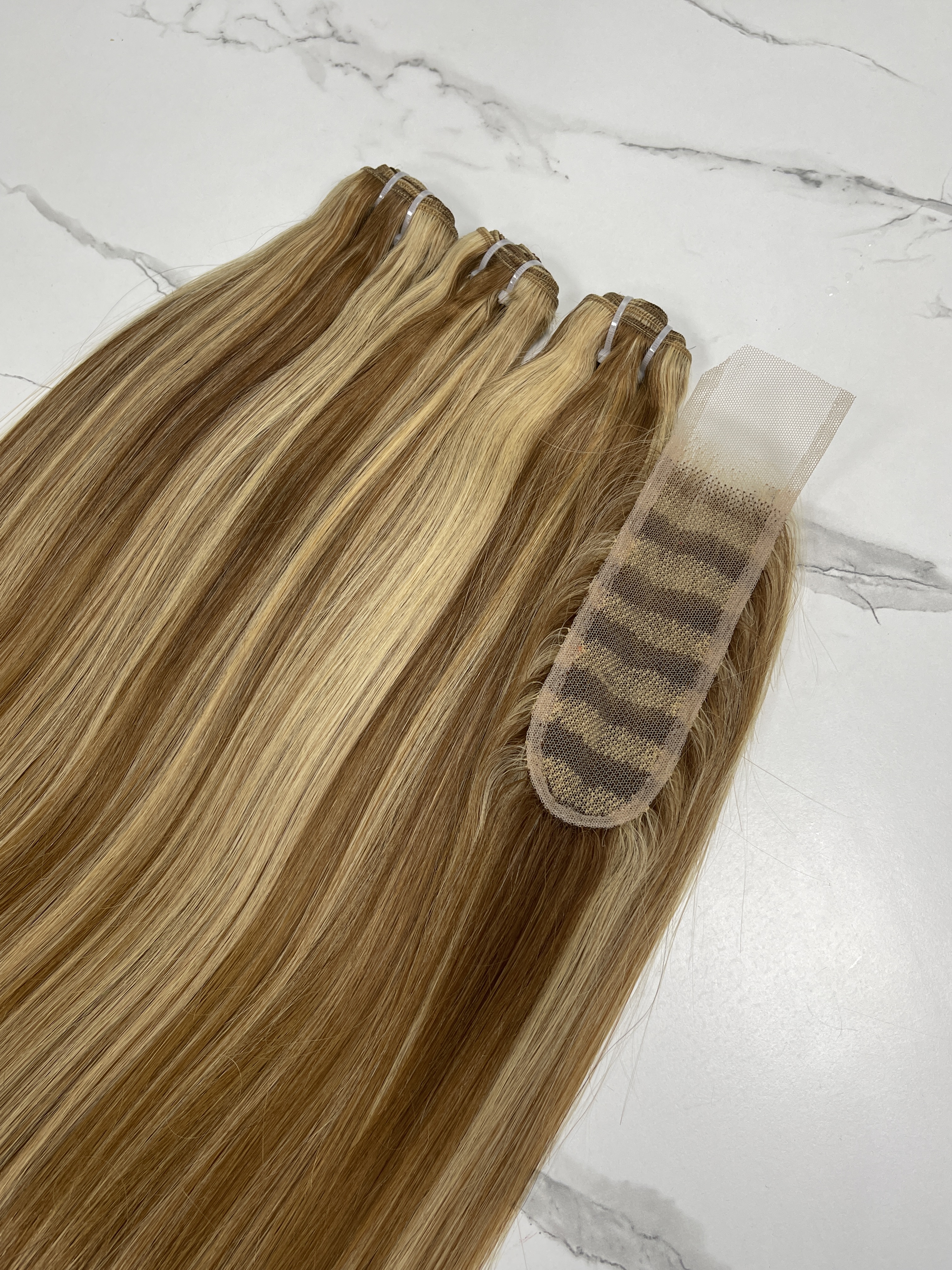 Angelbella Honey Blonde Highlight Ombre Bundles with 2x6 Lace Closure Free Part